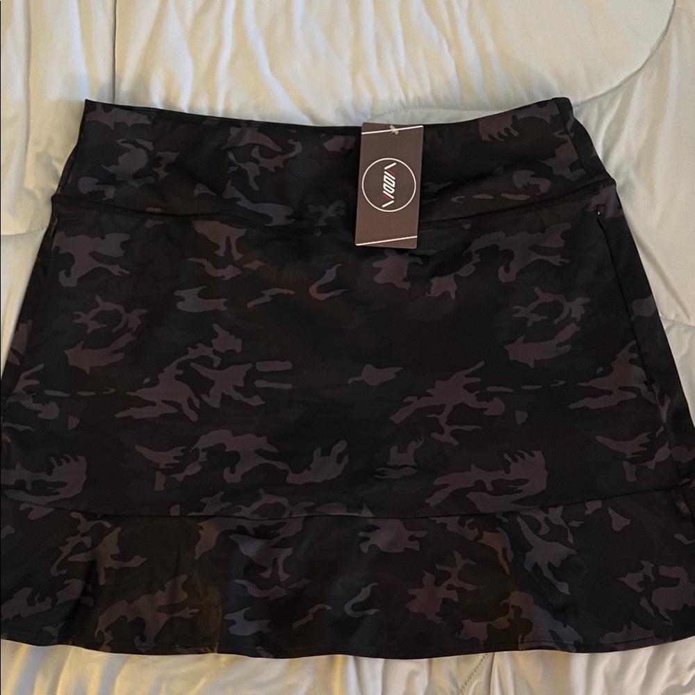 Viodia- Black Camouflage Women's Skort Size XL NWT